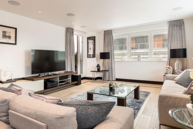 Flat to rent in 26 Chapter Street, London