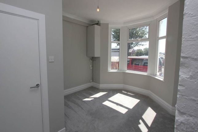 Ground Floor Flat, 45 Broad Street, Barry photo 2