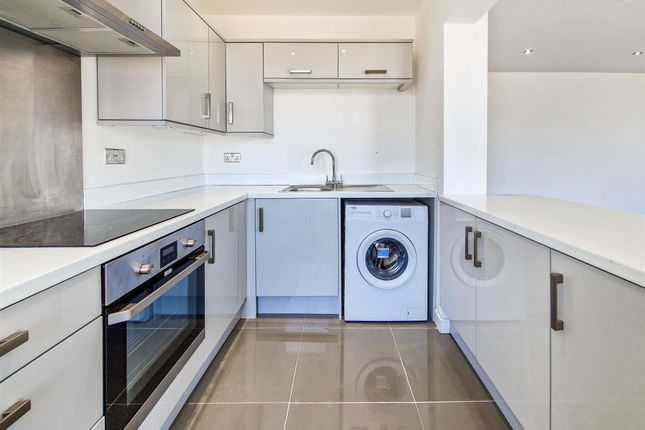 Flat 3 80 Sandylands Promenade, Morecambe, Morecambe photo 2