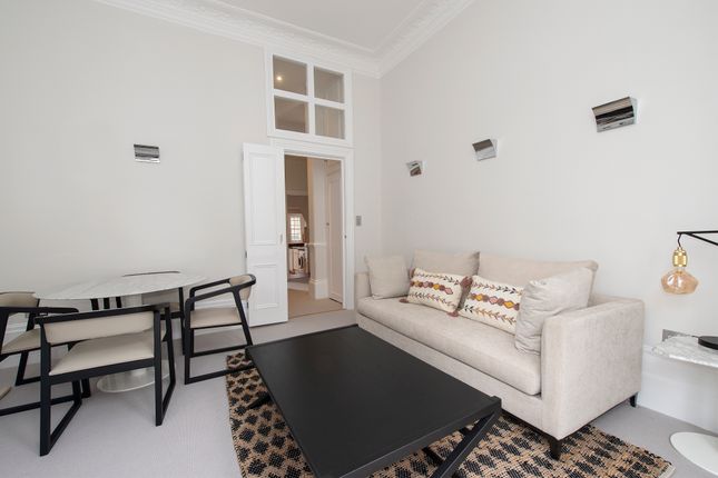 Flat to rent in Campden Hill Gardens, London
