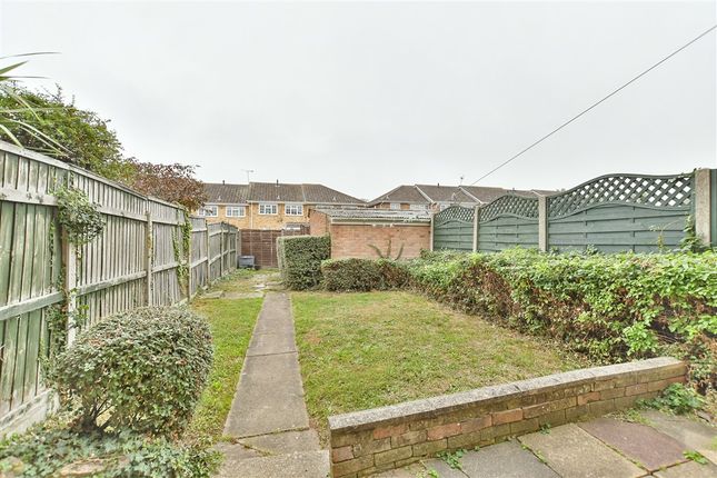 Collingwood Walk, Sittingbourne photo 2