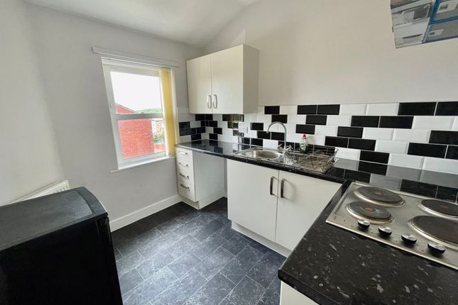 14a Fernleigh, Chorley New Road, Bolton photo 3