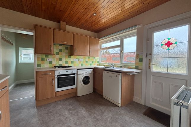 Kitchen (2)