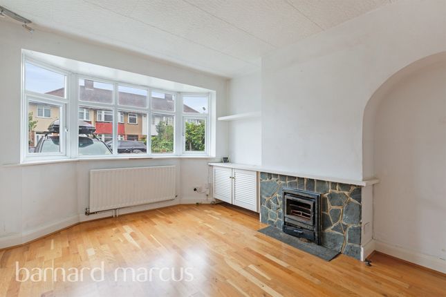 26, Chatsworth Gardens, New Malden photo 2