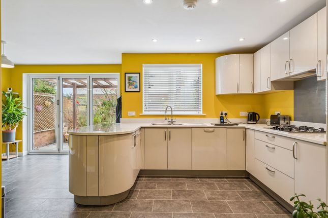 31 Southern Road, Thame photo 2
