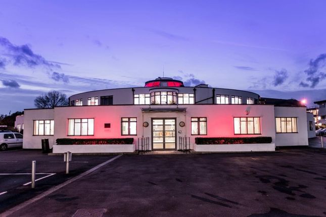 Thumbnail Office to let in The Beehive, Beehive Ring Road, Crawley