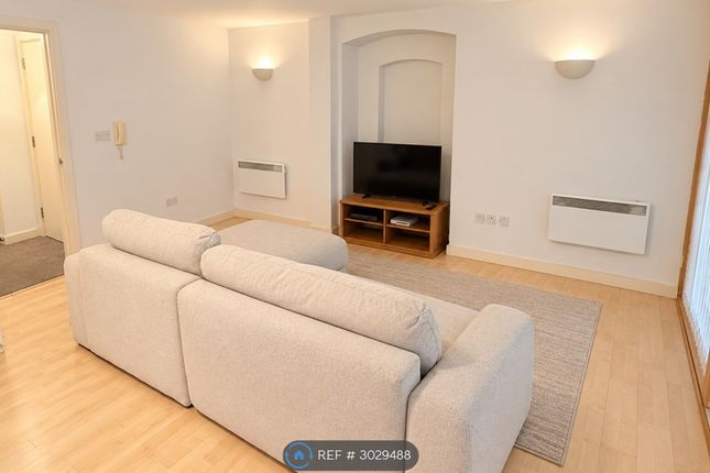 3-bed flat on Electric Wharf, Coventry, £1,500/mo