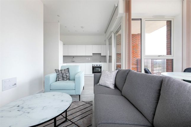 Flat 138, Rosefinch Apartments, London photo 4
