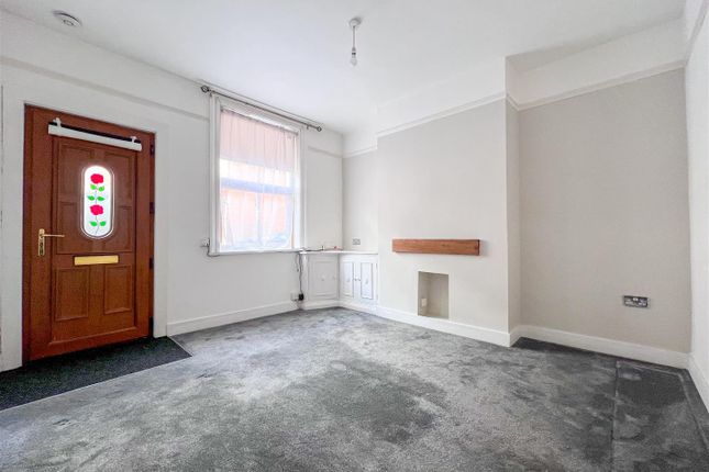 5, Chorley Street, Leek photo 4