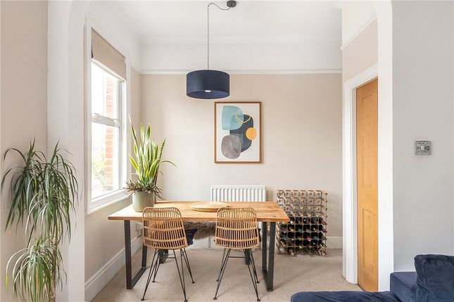 37, Tranmere Road, London photo 4