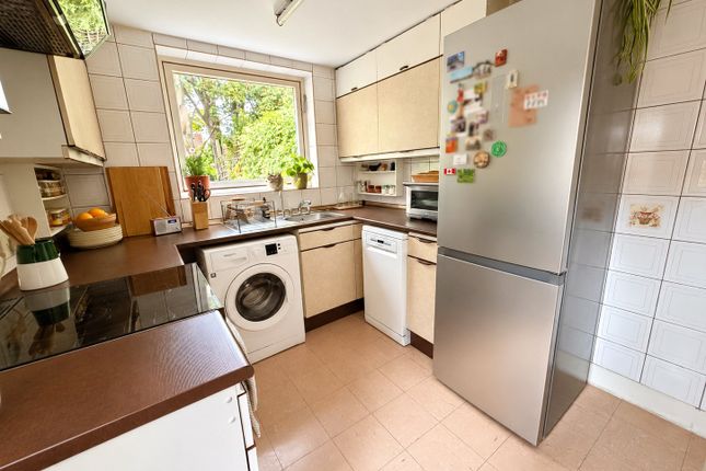 Brightfield Road, London photo 5