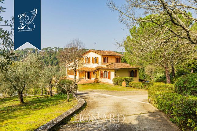 Villa for sale in Scandicci, Firenze, Toscana