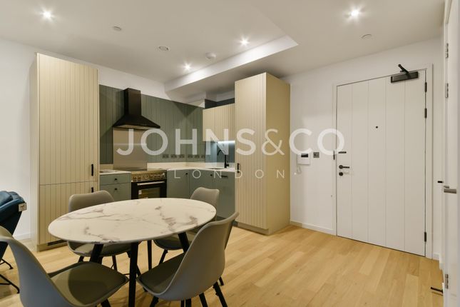 Apartment 62 Lewis House, 8 Bradshaw Yard, Brentford photo 4