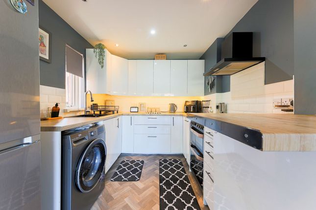 179 Allanville, Newcastle Upon Tyne photo 4