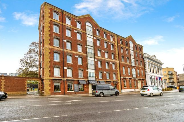 Flat for sale in Town Quay, Southampton, Hampshire