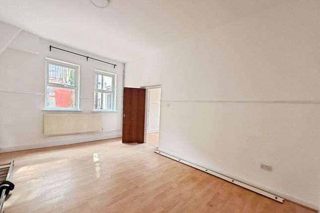 115, Sandwell Street, Walsall photo 2