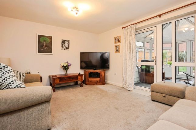114, Over Green Drive, BIRMINGHAM photo 3
