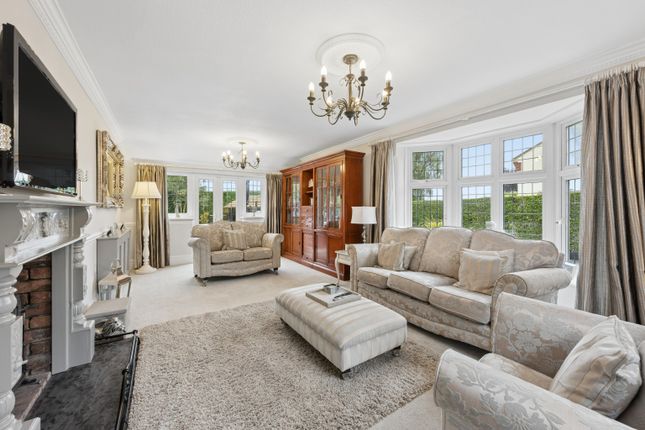 13, Holcroft Lane, Warrington photo 3