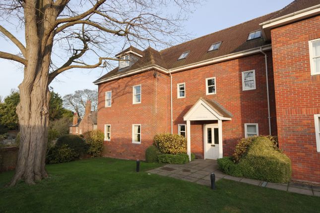 Thumbnail Flat for sale in Briary Lane, Royston, Hertfordshire