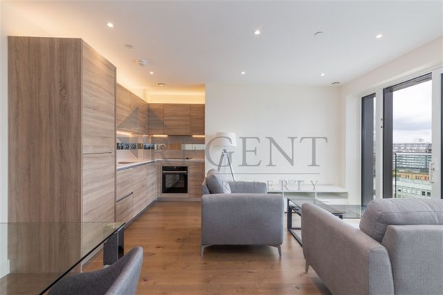 Studio flat on Flat 1201, 1201 Judde House, Duke Of Wellington Avenue, London, £1,750/mo