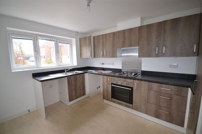 Semi-detached house to rent in Whitebank Road, Oldham