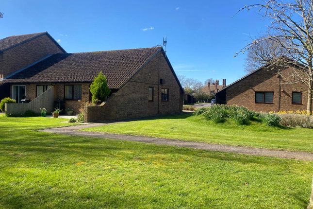 2-bed house on 10, Peacocks, Great Shelford, Cambridge, £425,000