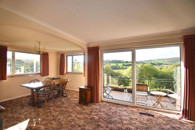 9 Craig Drive, High Peak photo 4