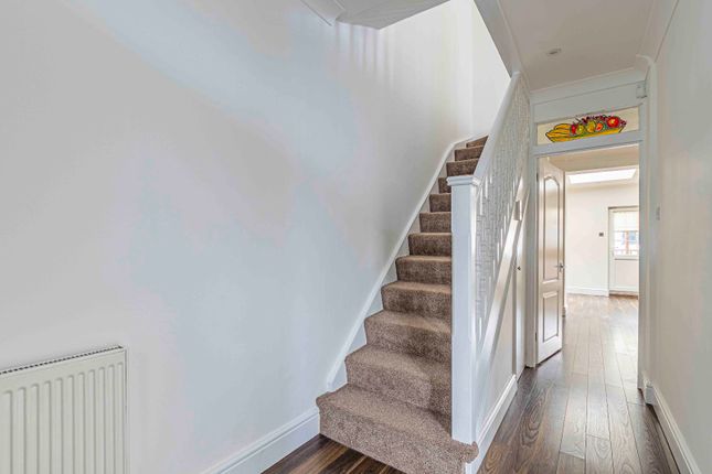 20, Clarendon Road, Hertfordshire photo 3