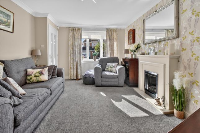 11, Thorntree Grove, York photo 2