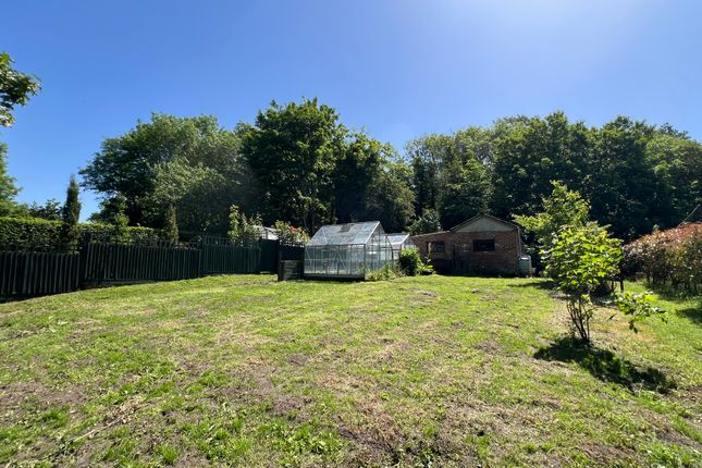 2 Sandhills , Braintree Road, Wethersfield photo 3