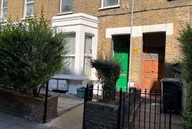 Flat to rent in King's Cross Road, London