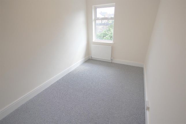 43, Carlby Road, Sheffield photo 5