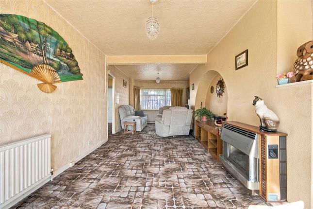 151, Windsor Avenue, Uxbridge photo 4