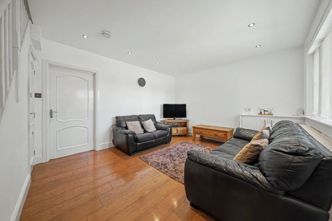 37, Broadstone Road, Birmingham photo 4