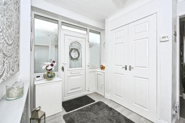 15, Walkers Lane, Warrington photo 3