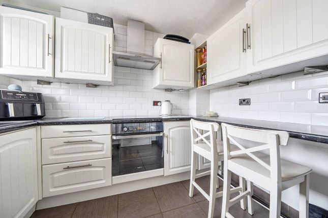 258, Frobisher Way, Southend-on-Sea photo 3