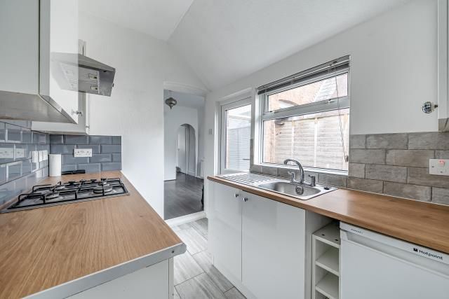 58, Higham Road, Chesham photo 4