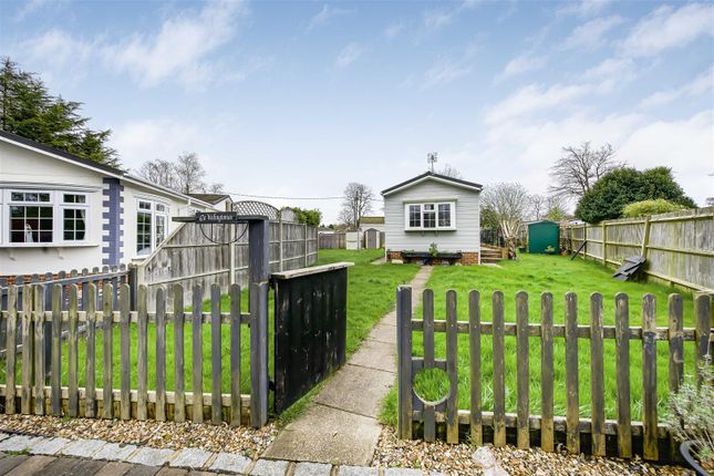Mobile/park home for sale in Wellingtonias, Warfield Park, Bracknell