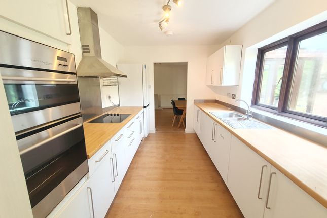 Salter Avenue, NORWICH photo 4