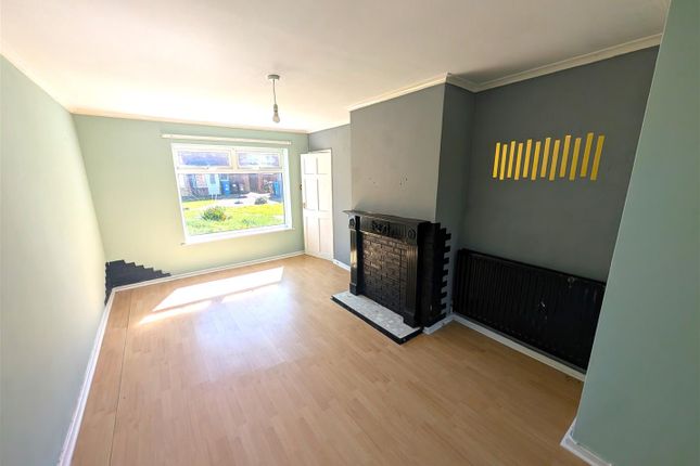 84, Nestor Grove, Hull photo 3