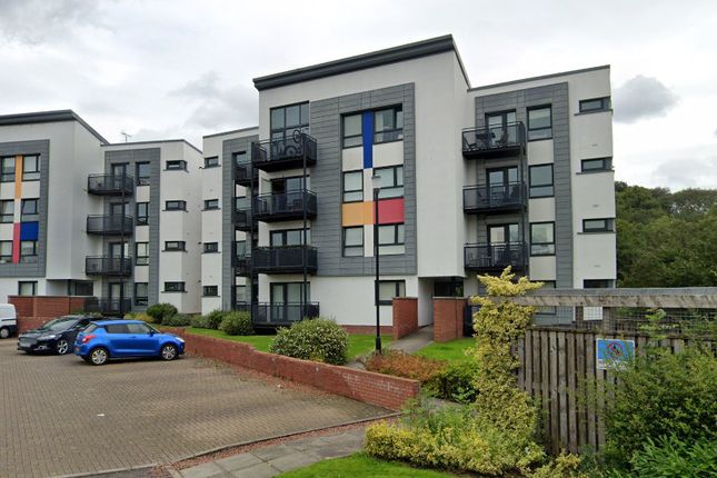 Thumbnail Flat for sale in 3/2, 94 Shuna Crescent, Glasgow