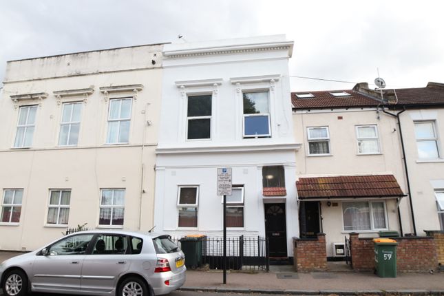Thumbnail Studio to rent in Maryland Road, London
