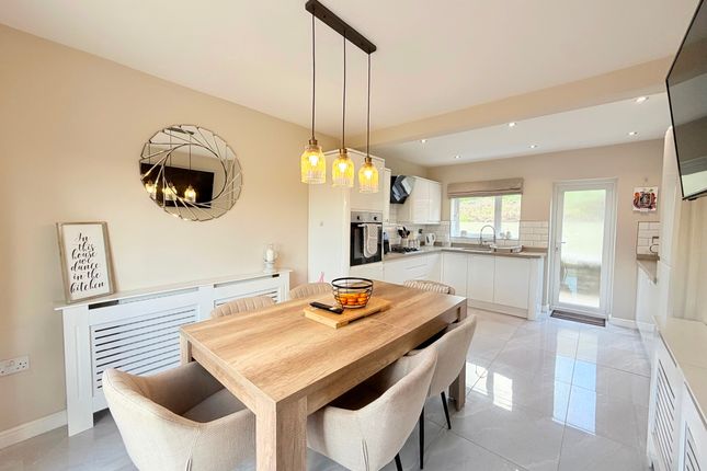 1 Heol Tynton, Bridgend photo 3