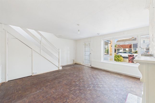 19, Elm Tree Close, Chichester photo 4