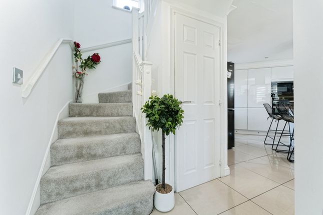8, Chambers Drive, Cambridgeshire photo 3
