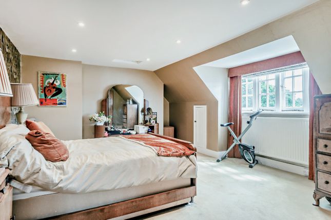 Flat for sale in Guildown Road, Guildford, Surrey