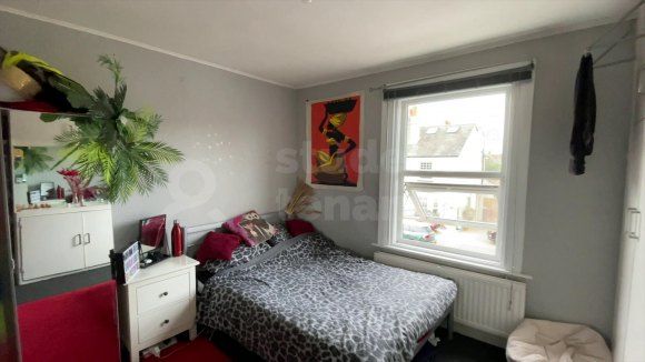 Thumbnail Shared accommodation to rent in Miles Road, Epsom, Surrey