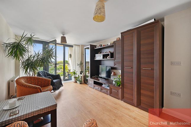 Flat for sale in Warple Way, London