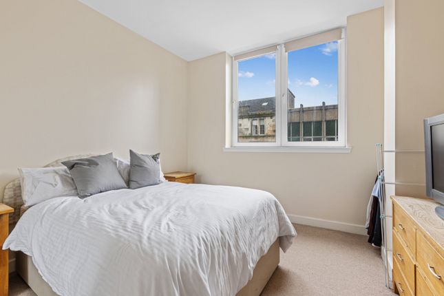 Flat for sale in Bath Street, Glasgow