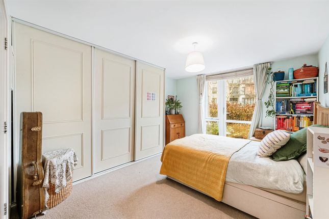 Flat 2, Drummond Court, Palmerston Road, London photo 4
